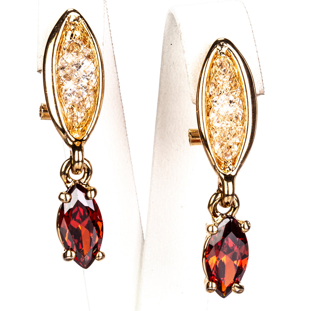 Schmuckgarnitur aus aus goldplattierter Legierung mit rotem Emporia®-Kristall