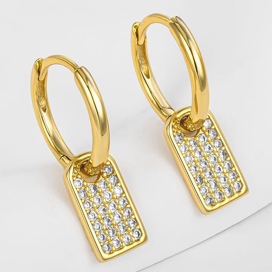 Ohrringe aus goldplattierter Legierung mit weißem Emporia® Kristall