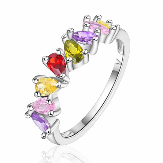 Ring aus goldplattierterr Legierung mit rotem Emporia®-Kristall