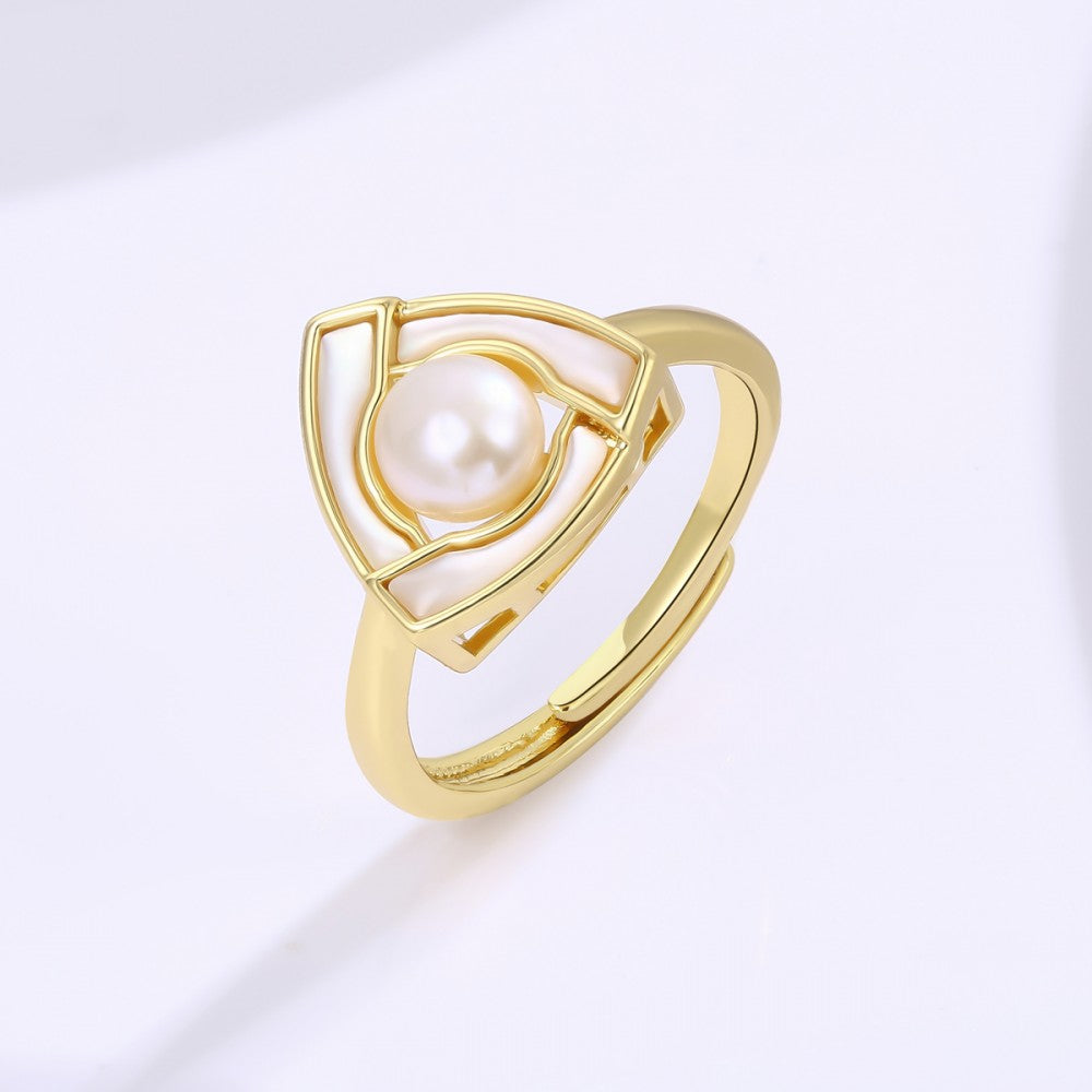 Ring aus goldplattierterr Legierung mit weißem Emporia® Kristall