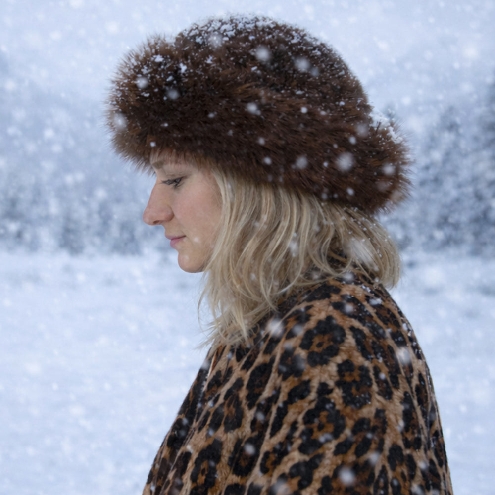 Braune Wintermütze aus Kunstfell – Einheitsgröße