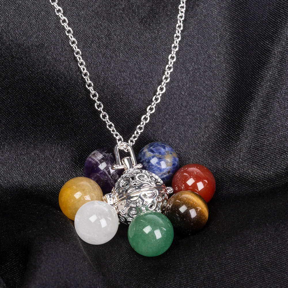 Halskette aus goldplattierter Legierung mit Amethyst und Lapislazuli