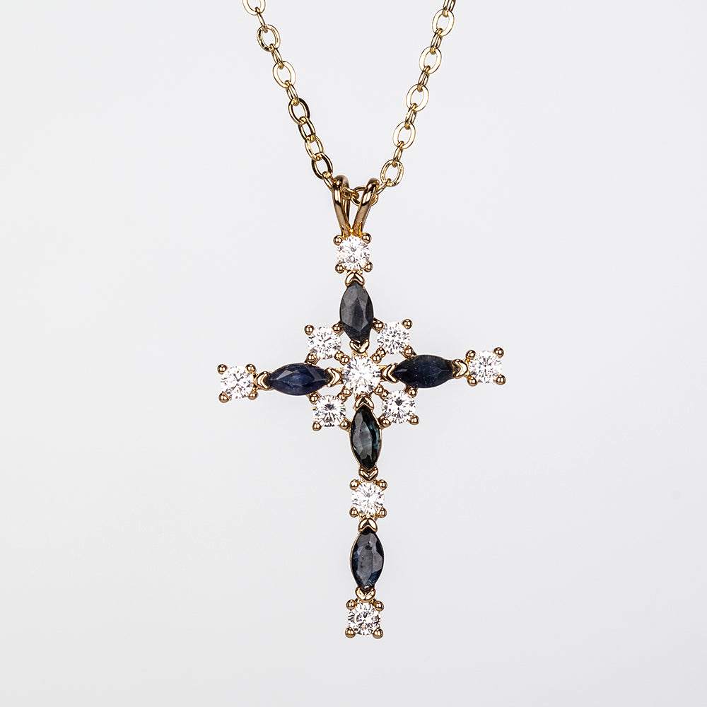 Halskette aus goldplattierter Legierung mit Saphir und weißem Emporia® Kristall