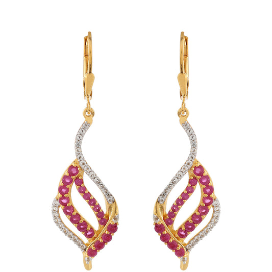 Goldplattierte Silberohrringe mit Thai Rubin und weißem Topas