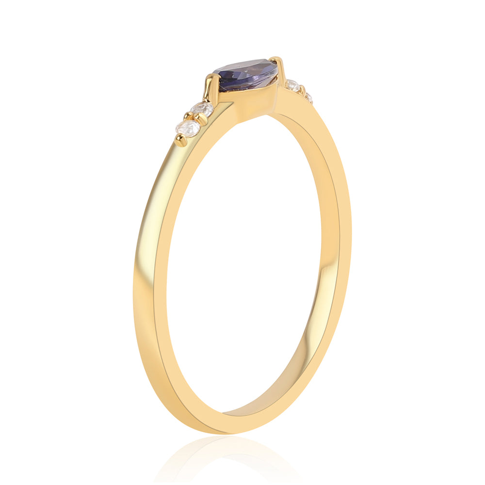 Goldplattierter Silberring mit Iolith und weißem Topas