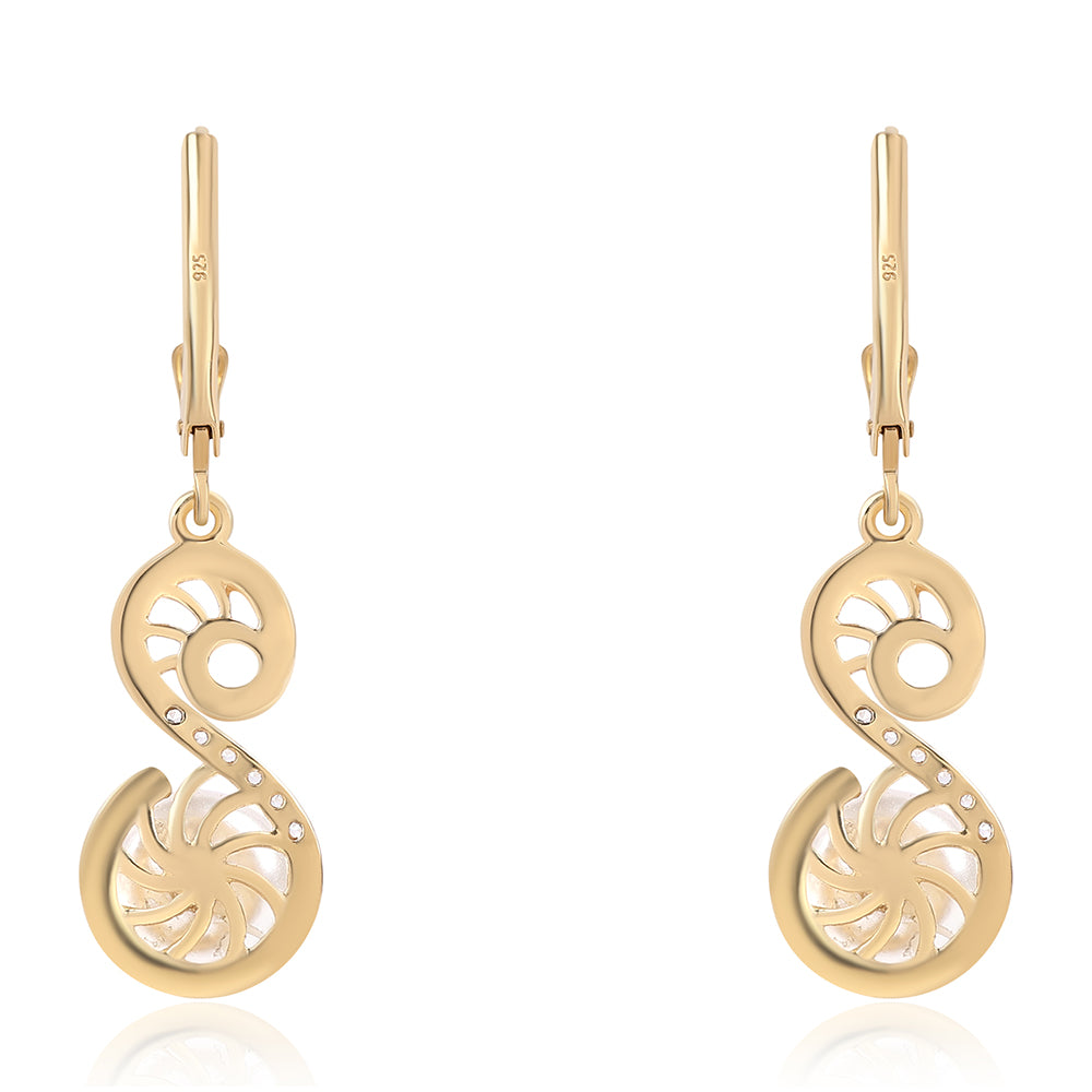 Goldplattierte Silberohrringe mit weißer Süßwasserperle und weißem Topas