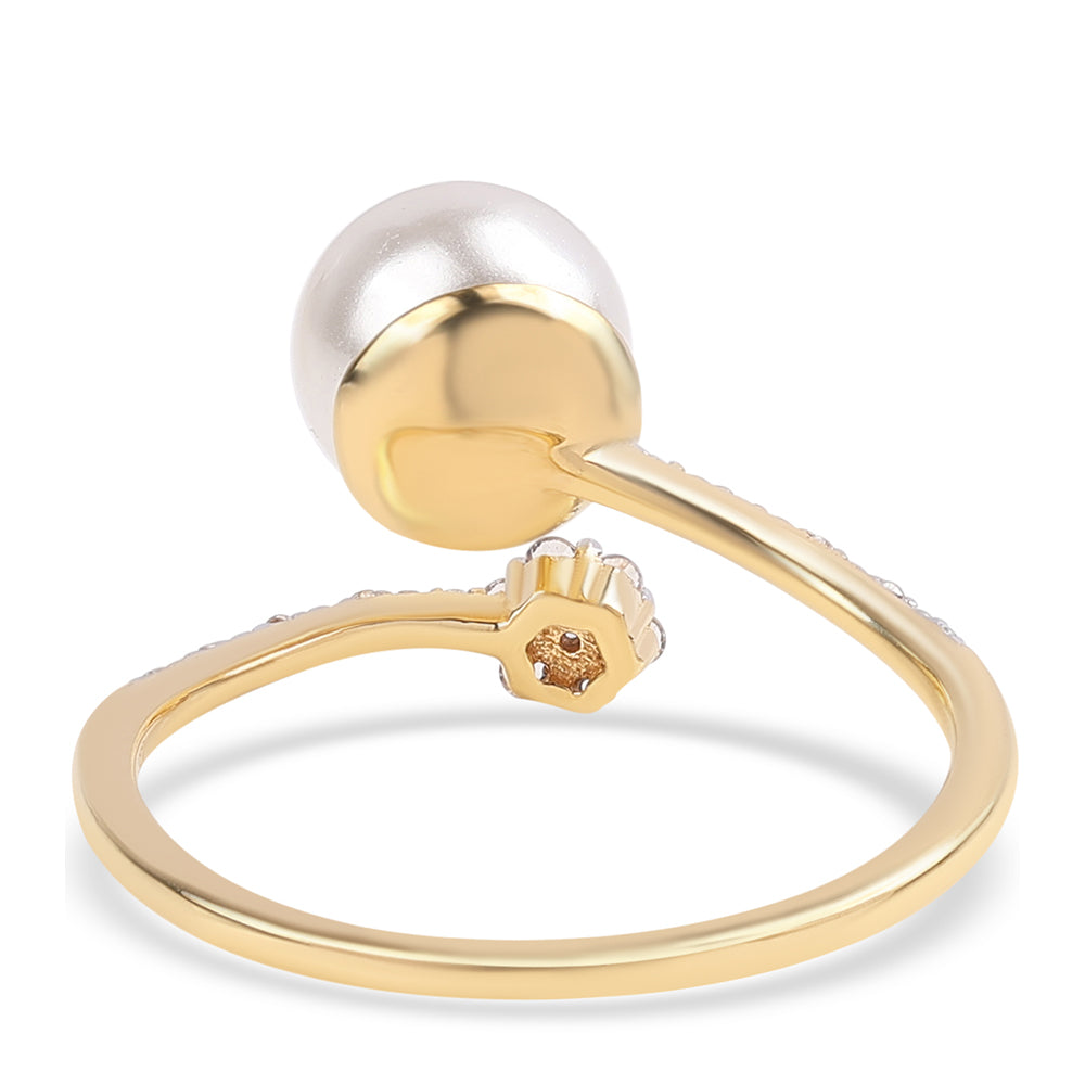 Goldplattierter Silberring mit weißer Süßwasserperle und weißem Topas