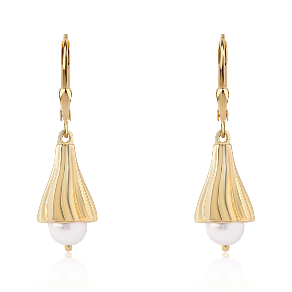 Goldplattierte Silberohrringe mit weißer Süßwasserperle
