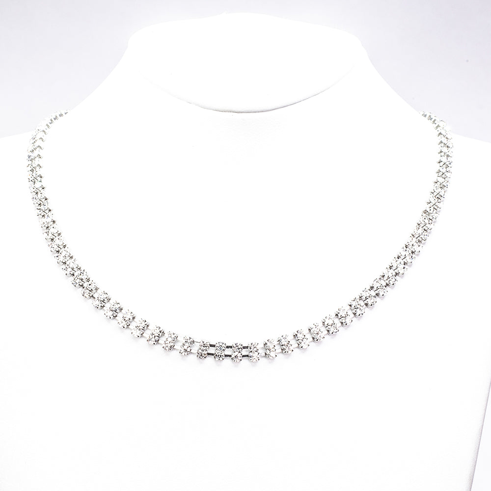 Schmuckgarnitur aus aus goldplattierter Legierung mit weißem Emporia® Kristall