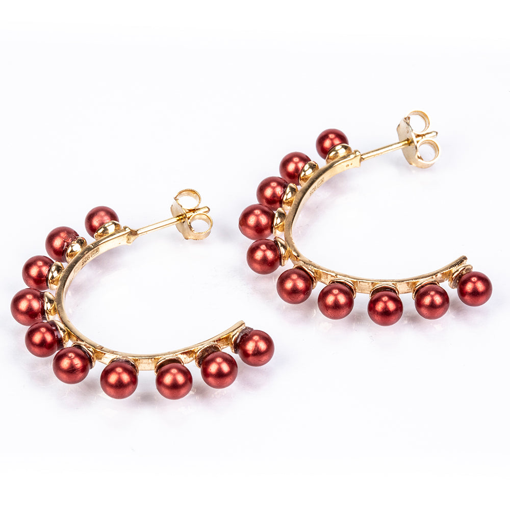 Goldplattierte Silberohrringe mit roter Süßwasserperle