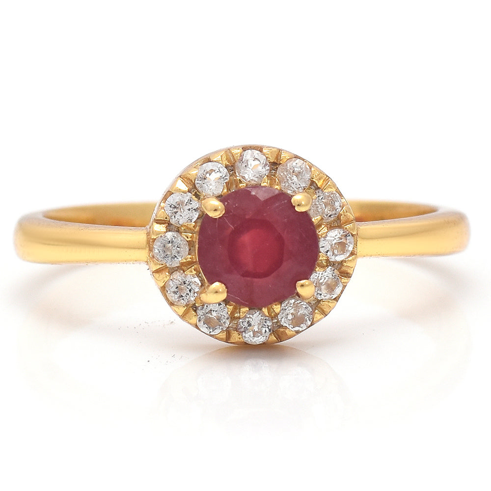 Goldplattierter Silberring mit Rubin aus Madagaskar und weißem Topas