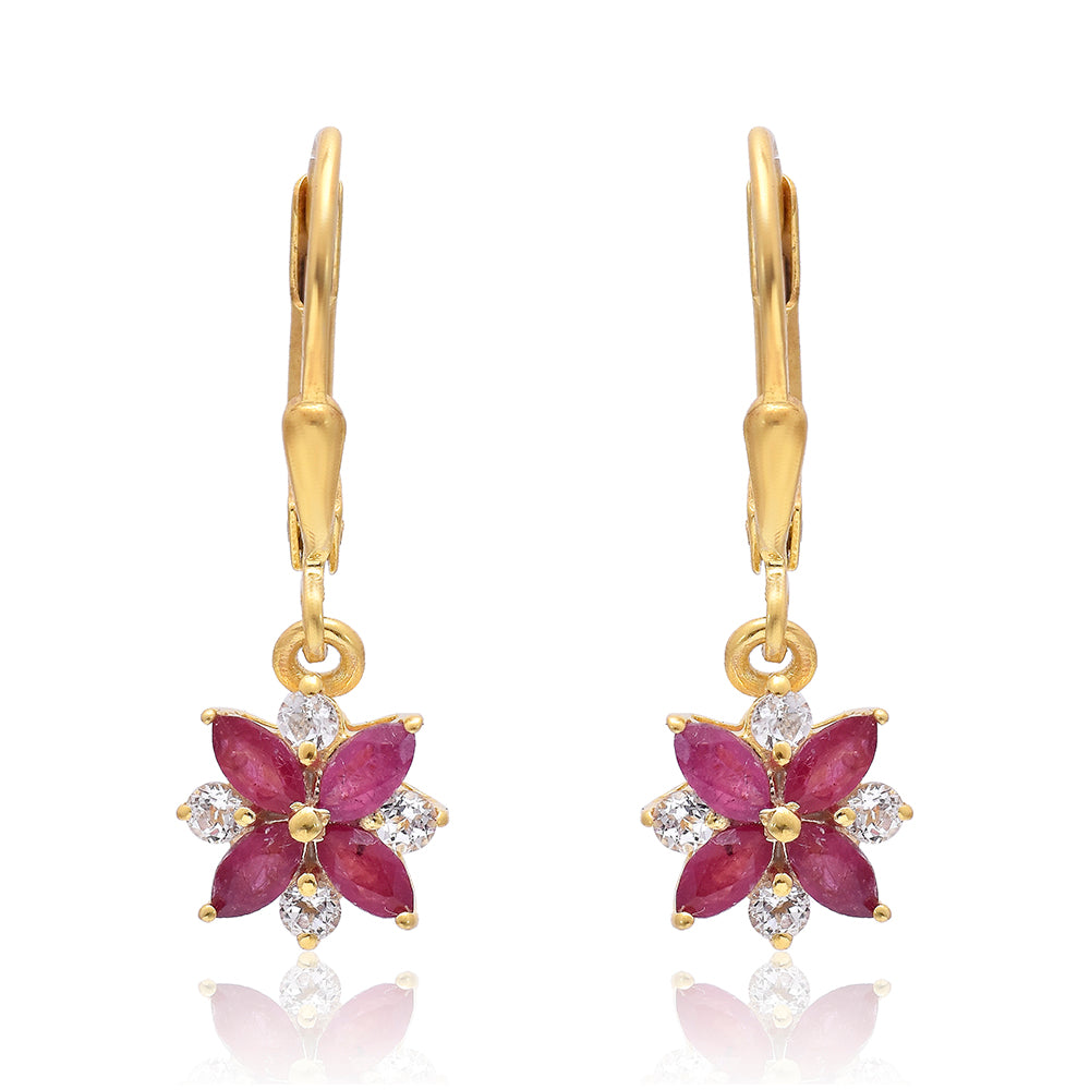 Goldplattierte Silberohrringe mit Rubin aus Madagaskar und weißem Topas