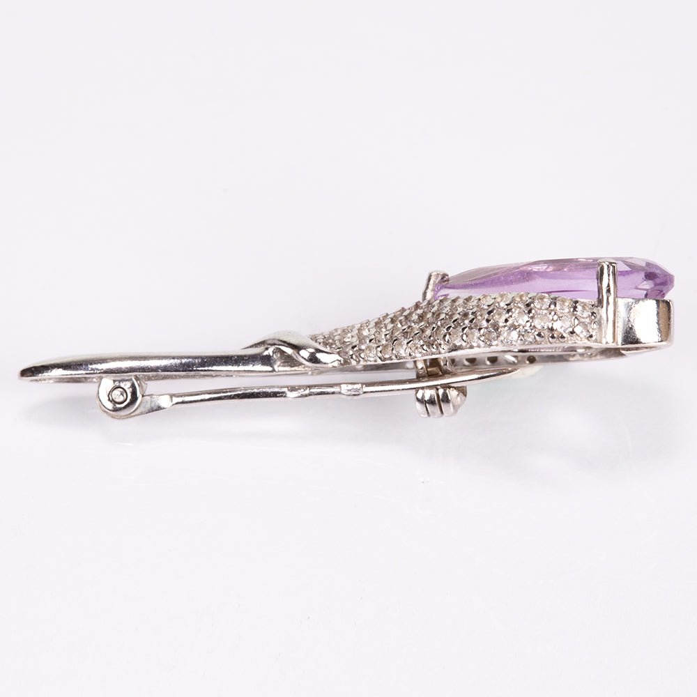 Silberbrosche mit brasilianischem Amethyst und weißem Topas