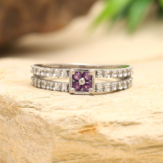 Silberring mit brasilianischem Amethyst und weißem Topas