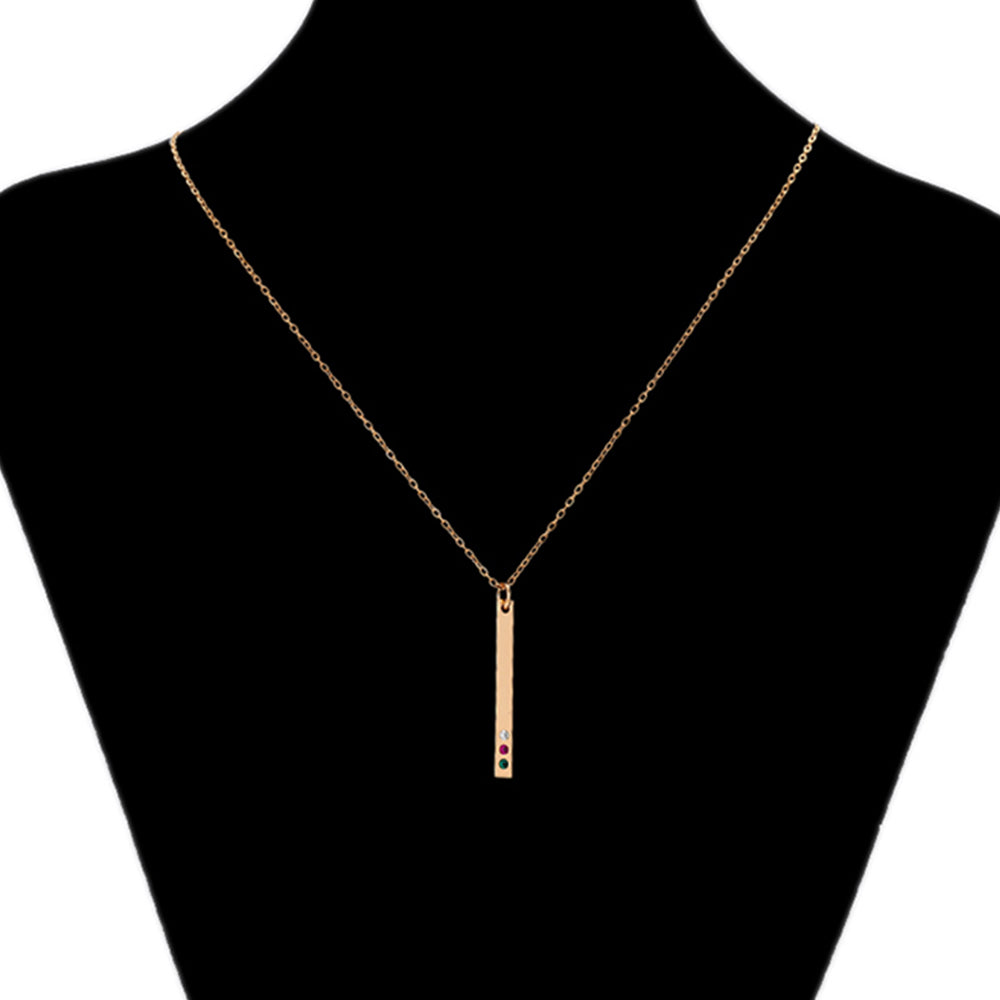 Halskette aus goldplattierter Legierung mit rotem Emporia®-Kristall und grünem Emporia® Kristall