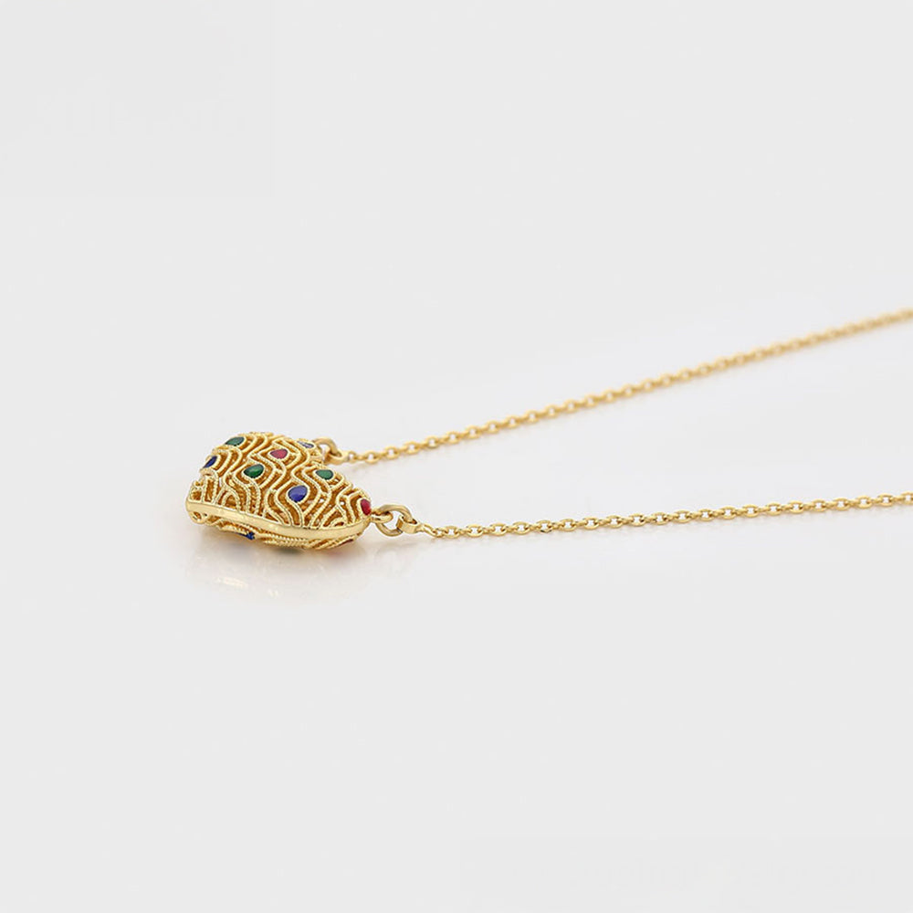 Halskette aus goldplattierter Legierung mit rotem Emporia®-Kristall und grünem Emporia® Kristall