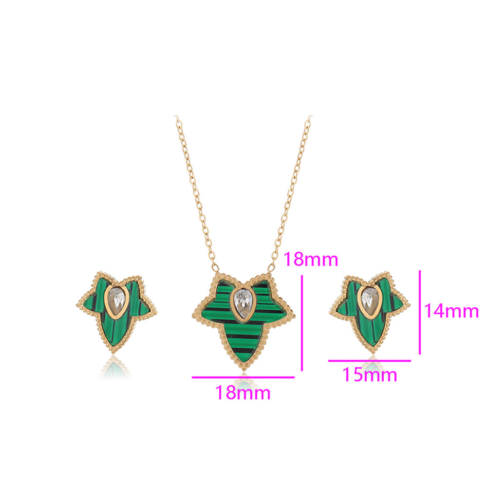 Schmuckgarnitur aus aus goldplattierter Legierung mit grünem Emporia® Kristall und weißem Emporia® Kristall