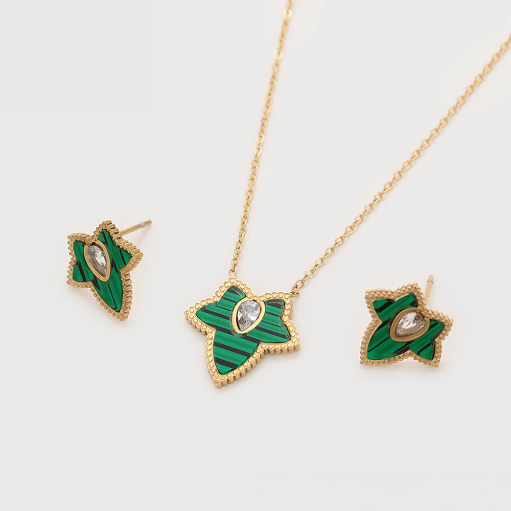 Schmuckgarnitur aus aus goldplattierter Legierung mit grünem Emporia® Kristall und weißem Emporia® Kristall