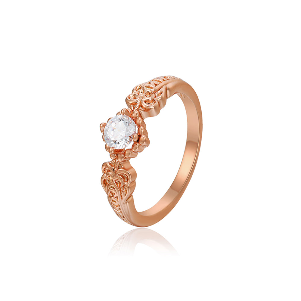 Ring aus goldplattierterr Legierung mit weißem Emporia® Kristall