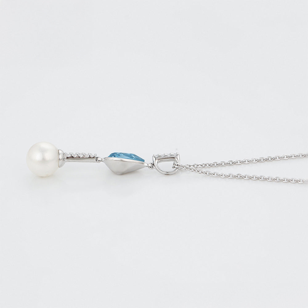 Halskette aus goldplattierter Legierung mit blauem Emporia®-Kristall und Glasperle