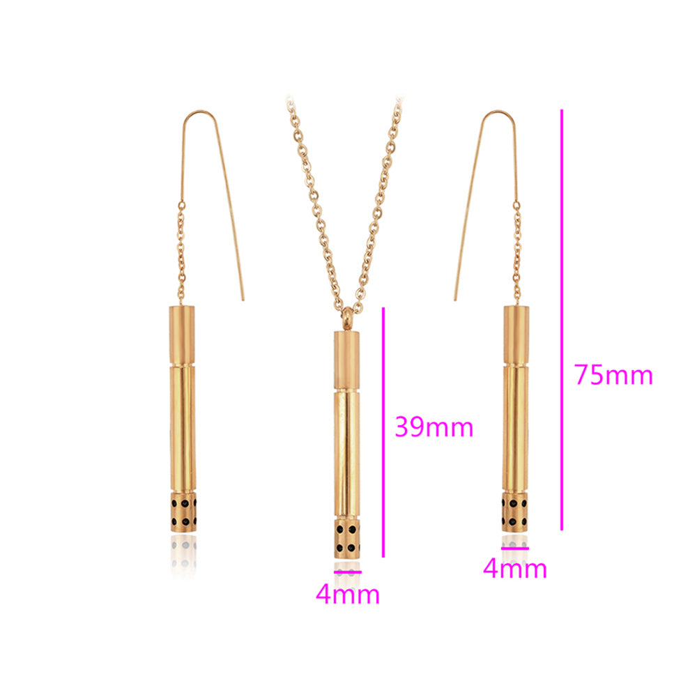 Schmuckgarnitur aus aus goldplattierter Legierung mit rotem Emporia®-Kristall