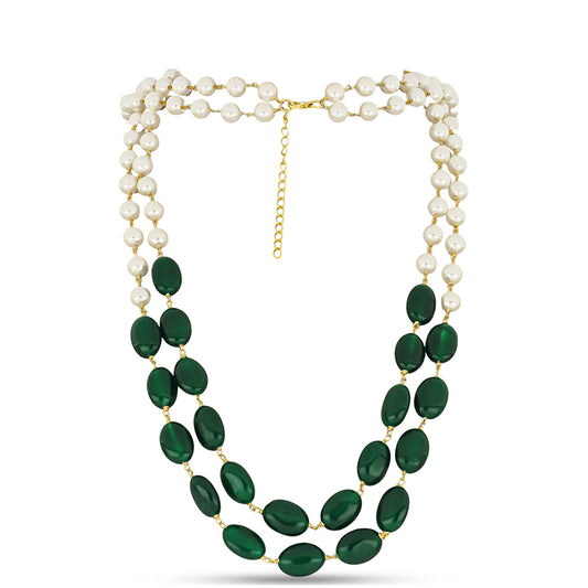 Goldplattierte Silberhalskette mit grünem Jadeit und weißer Süßwasserperle
