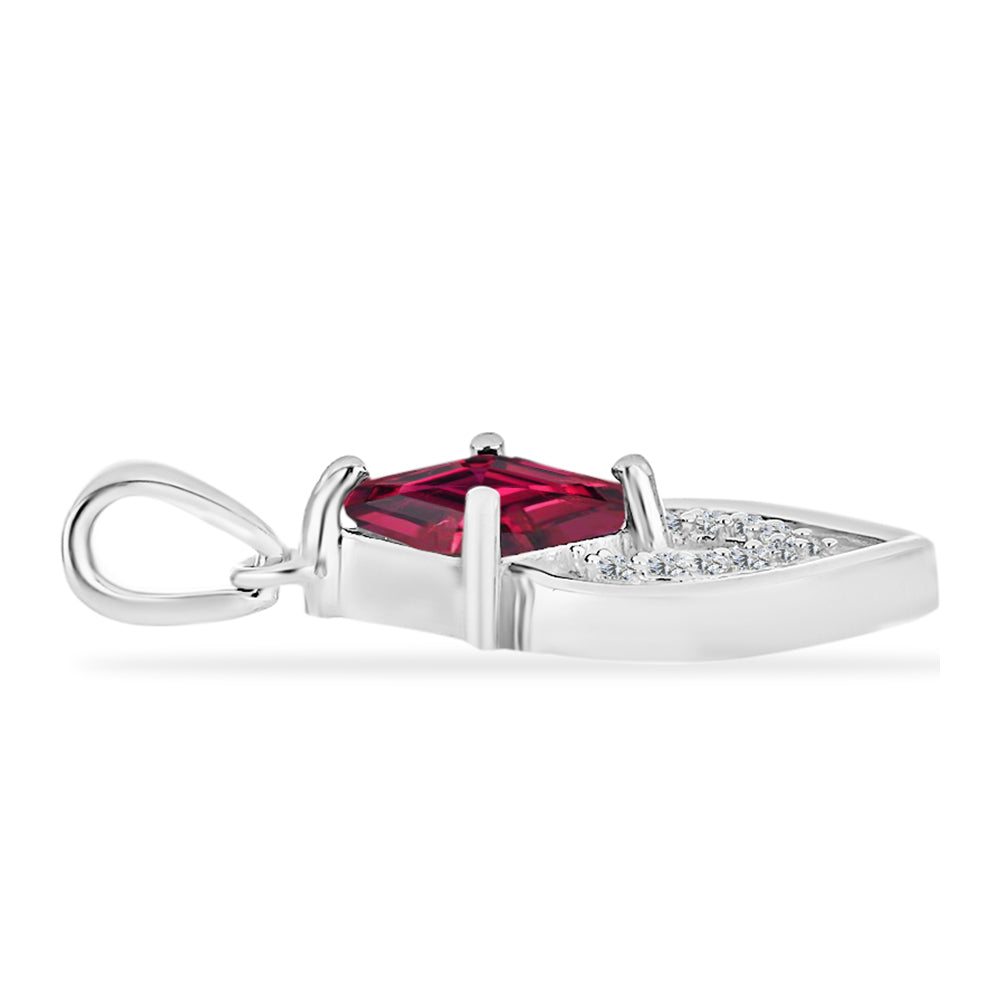 Silberanhänger mit Rubin aus Madagaskar und weißem Diamant