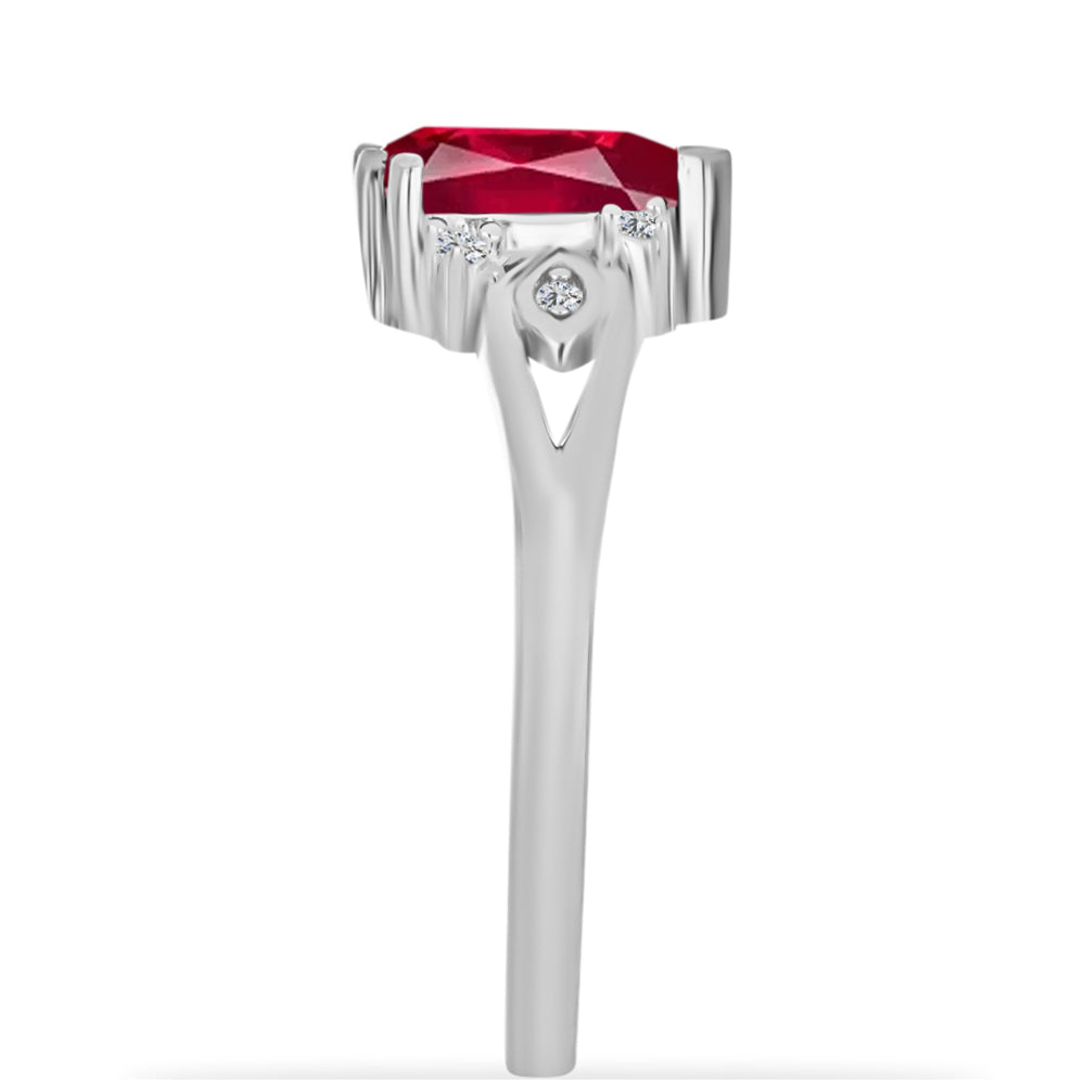 Silberring mit Rubin aus Madagaskar und weißem Diamant