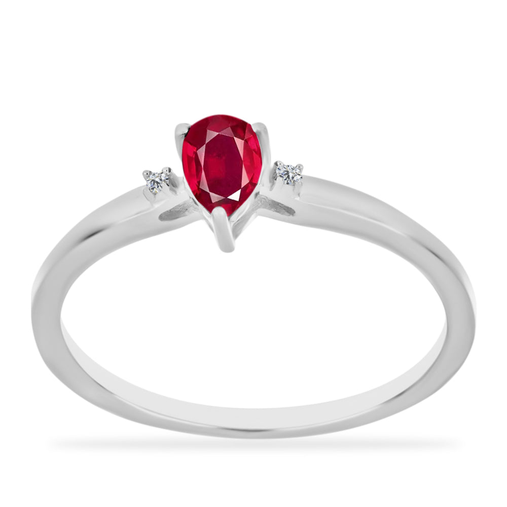 Silberring mit Rubin aus Madagaskar und weißem Diamant