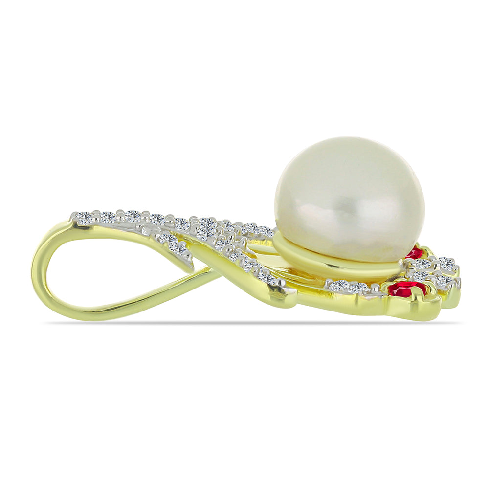 Goldplattierter Silberanhänger mit weißer Süßwasserperle und Rubin aus Madagaskar