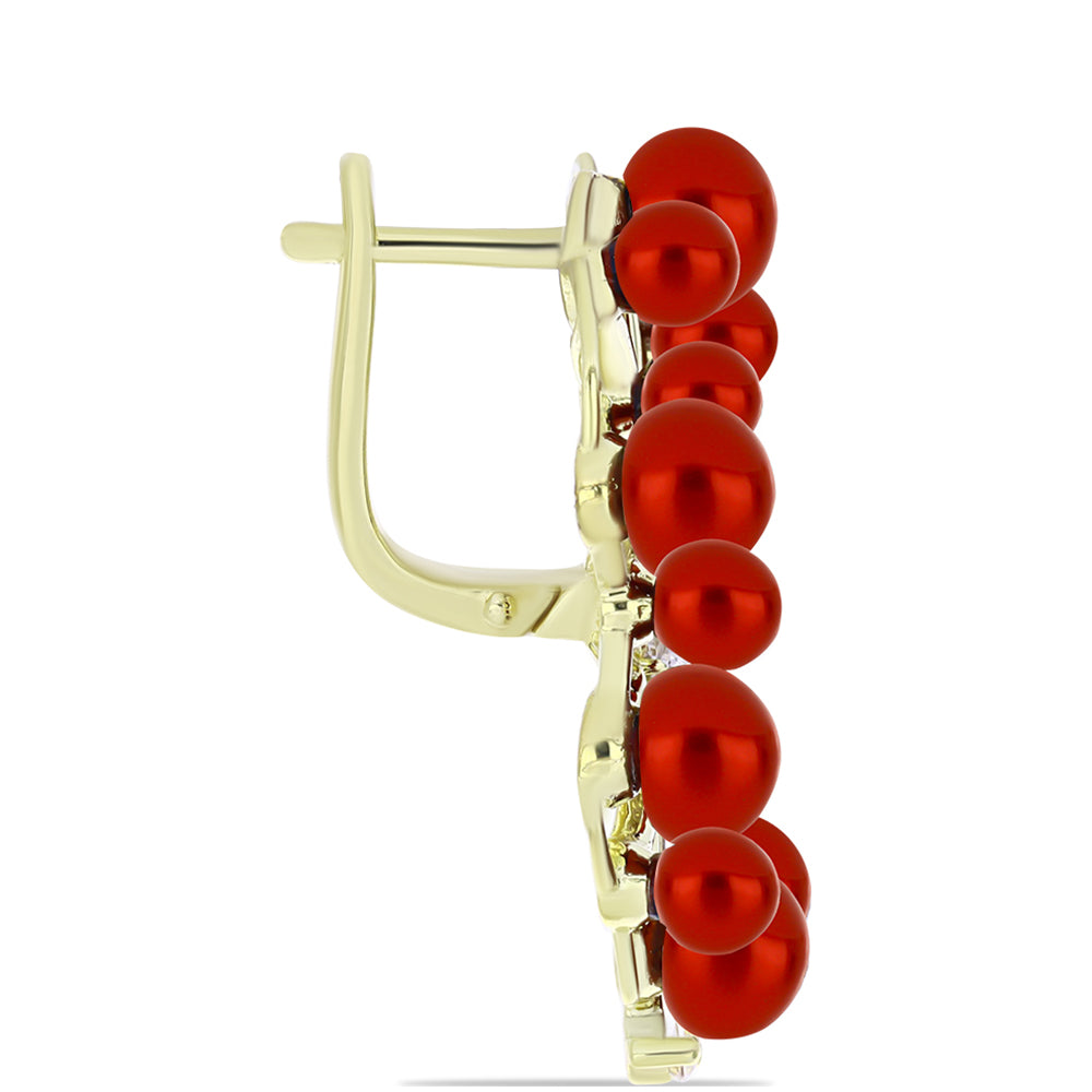 Goldplattierte Silberohrringe mit roter Süßwasserperle und weißem Topas