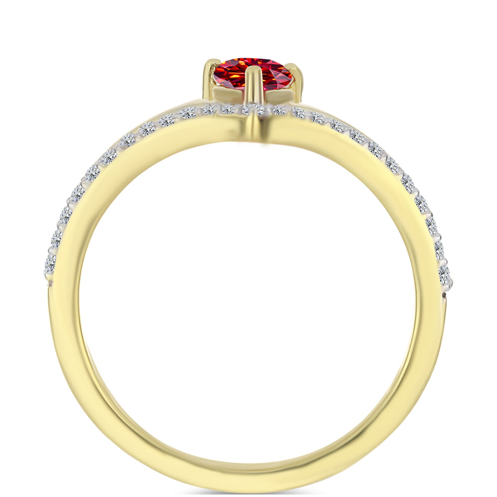 Goldplattierter Silberring mit majestätischem rotem Moissanit und weißem Topas