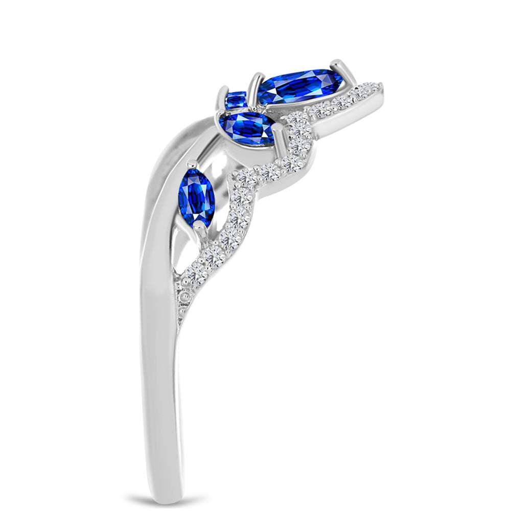 Silberring mit australischem blauem Saphir und weißem Topas