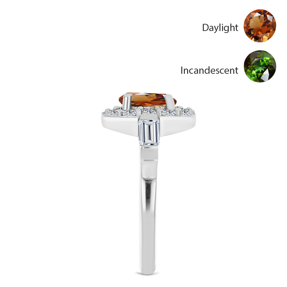 Silberring mit zertifiziertem laborgezüchteten Zultanit aus Anatolien und weißem Topas