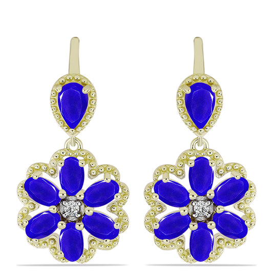 Goldplattierte Silberohrringe mit blauem Achat und weißem Topas