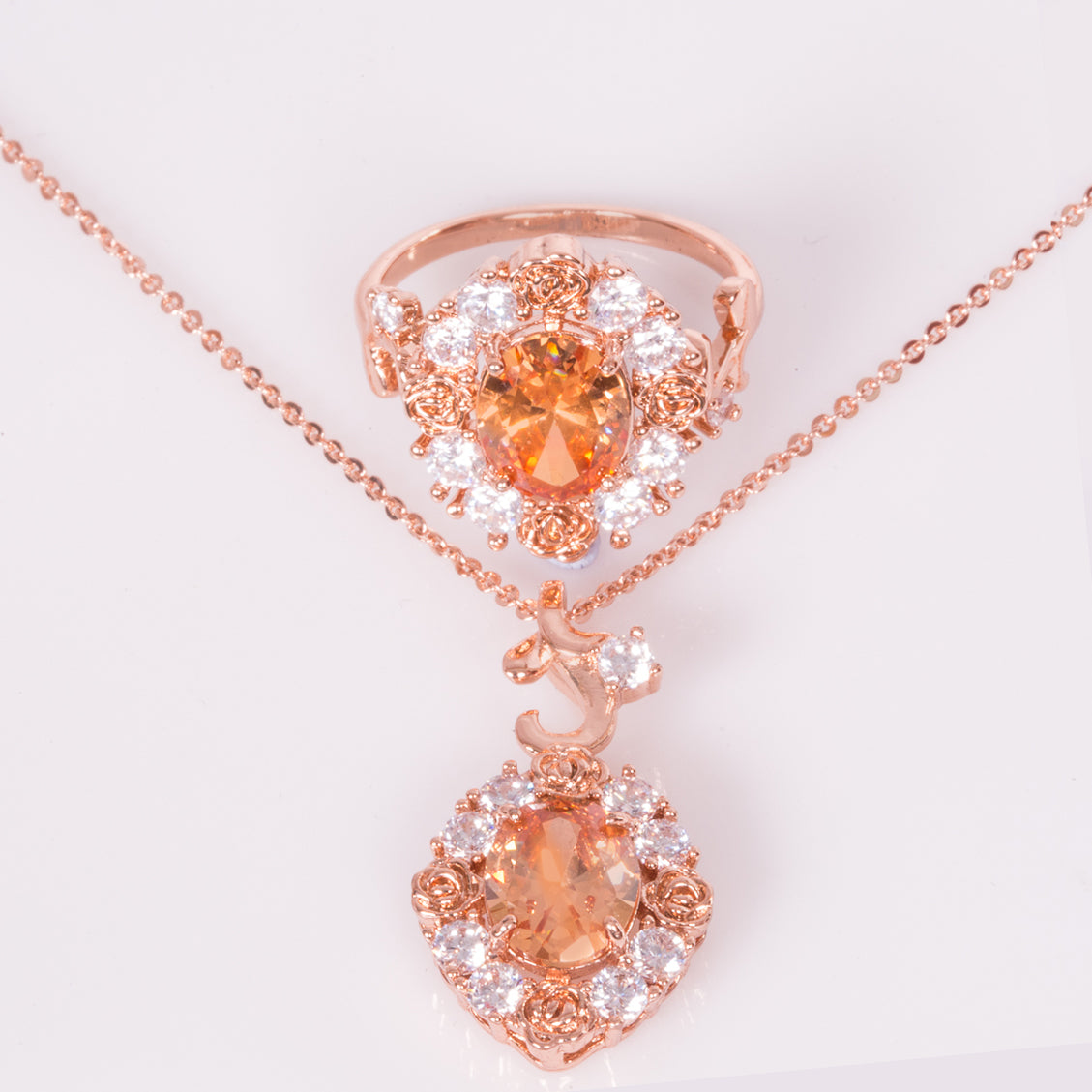 Schmuckgarnitur aus aus goldplattierter Legierung mit Champagner Cubic Zirkonia