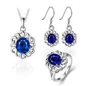 Schmuckgarnitur aus aus goldplattierter Legierung mit blauem Emporia®-Kristall