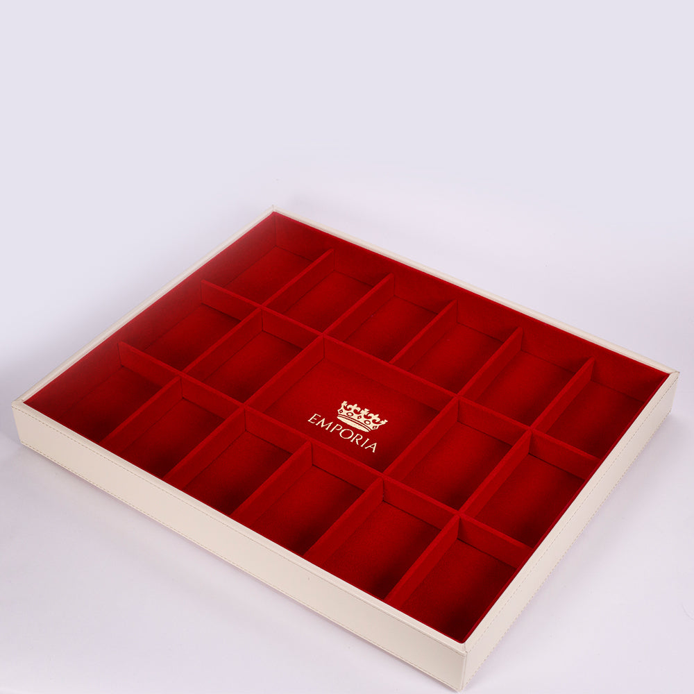 Emporia "Red Velvet Cake" Stapelbares Schmuckkästchen aus Samt mit Deckel, beige