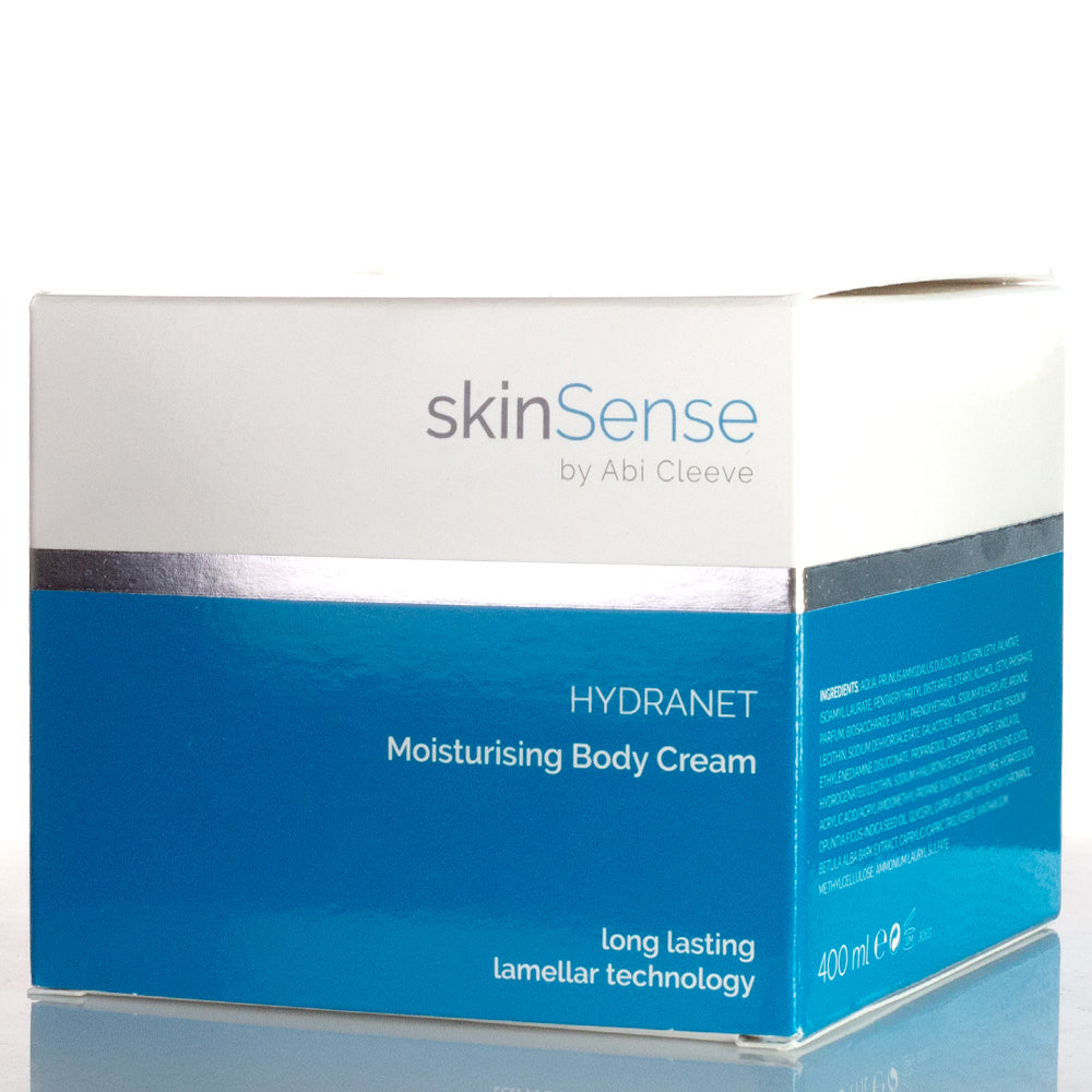 SkinSense 2 Step Body Prep & Prime Kollektion: ein Set mit SkinSense Körpercreme 400ml und Körperpeeling 200ml