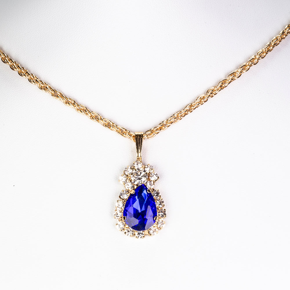 Schmuckgarnitur aus aus goldplattierter Legierung mit blauem Emporia®-Kristall