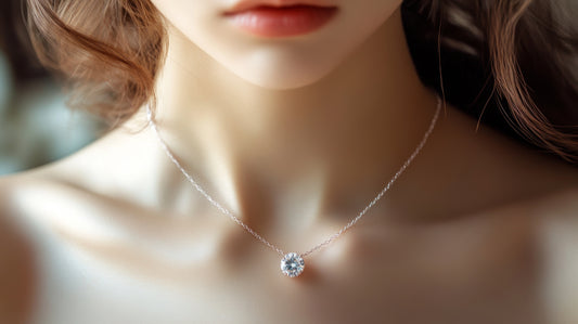 Die Schönheit der Silberhalskette: Warum sollte man sie wählen, wie trägt man sie und welche Trends gibt es? - Schmuck Rabatt