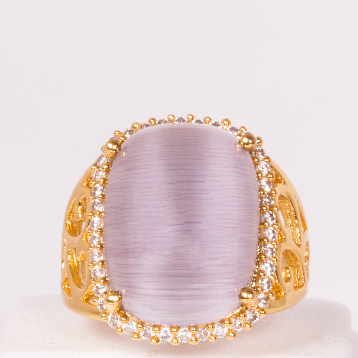 Ring aus goldplattierterr Legierung mit weißem Emporia® Kristall 1 