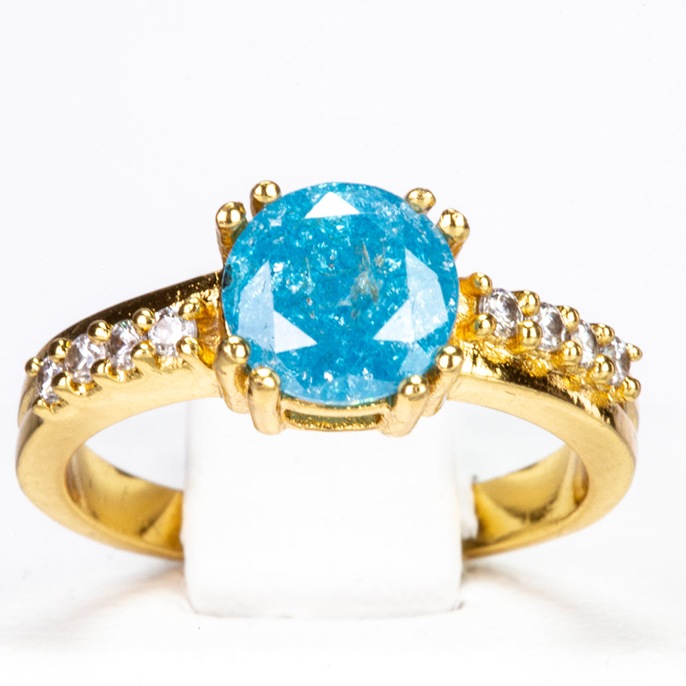 Ring aus goldplattierterr Legierung mit blauem Emporia®-Kristall und weißem Emporia® Kristall