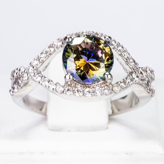 Ring aus goldplattierterr Legierung mit grünem Emporia® Kristall und weißem Emporia® Kristall