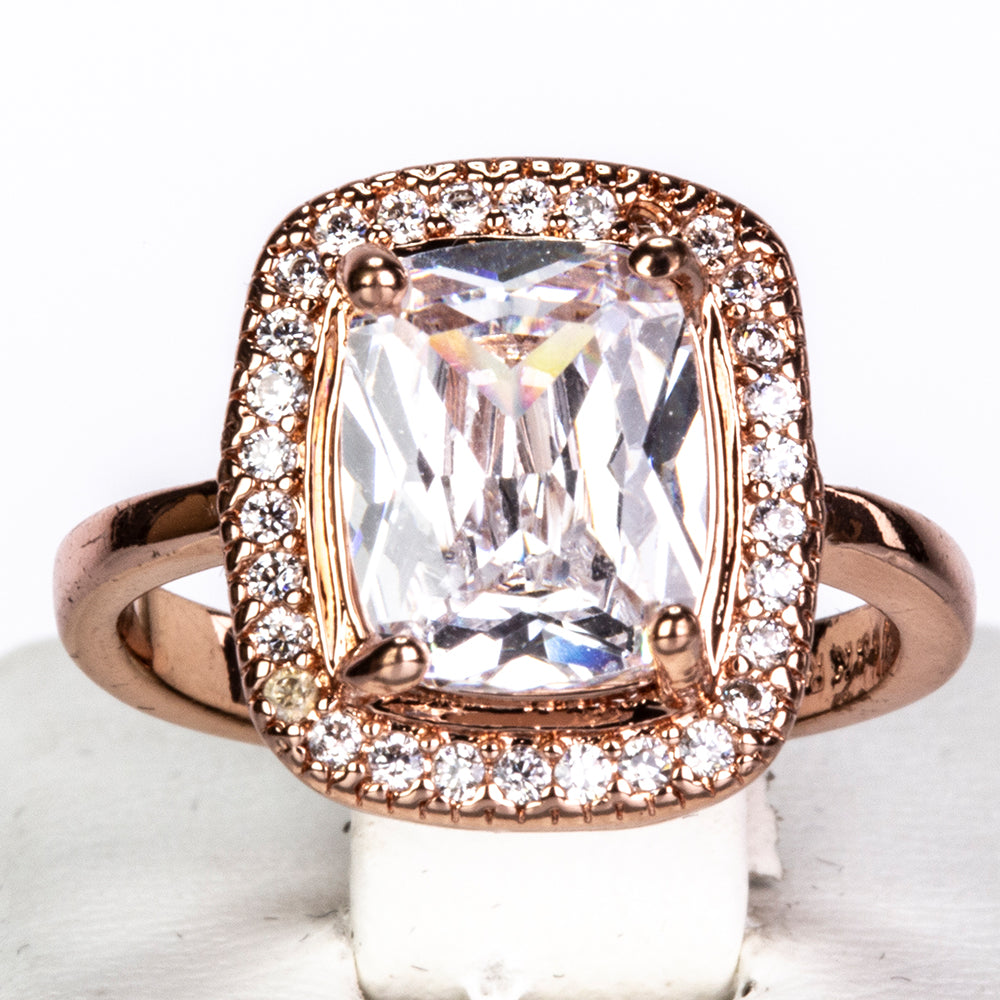 Schmuckgarnitur aus aus goldplattierter Legierung mit weißem Emporia® Kristall