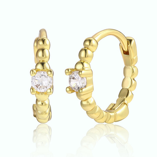 Ohrringe aus goldplattierter Legierung mit weißem Emporia® Kristall