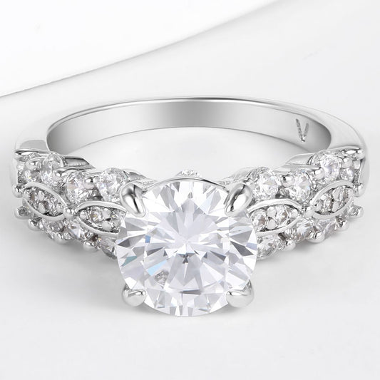 Ring aus goldplattierterr Legierung mit weißem Emporia® Kristall