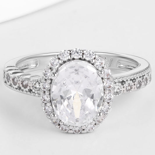 Ring aus goldplattierterr Legierung mit weißem Emporia® Kristall