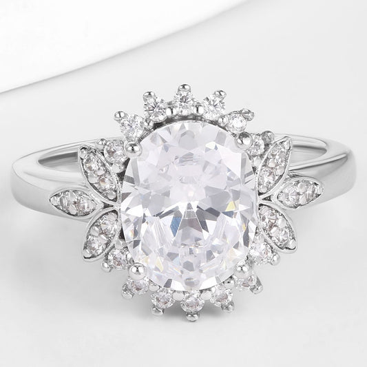 Ring aus goldplattierterr Legierung mit weißem Emporia® Kristall