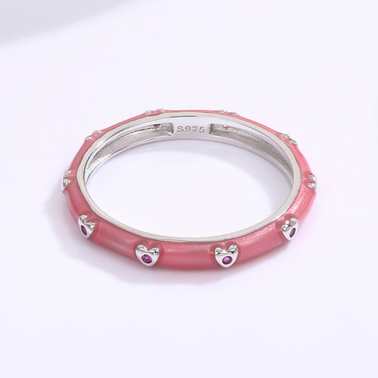 Ring aus goldplattierterr Legierung mit weißem Emporia® Kristall und Emaille